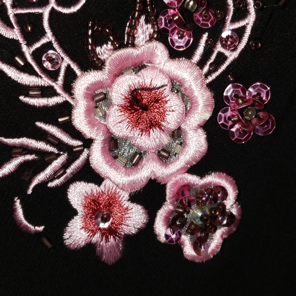 Black dress with pink flowers - Picture 2 of 5